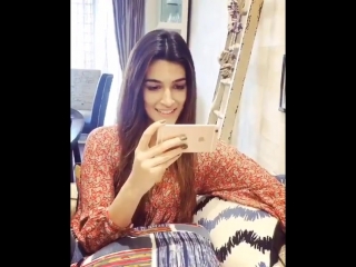 Kriti sings ik vaari aa