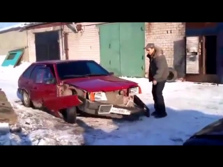 Непутевую ученицу наказала учительница и директор школы