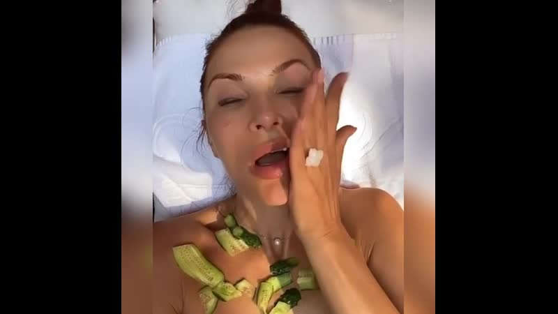 Бледанс и ее огурчики