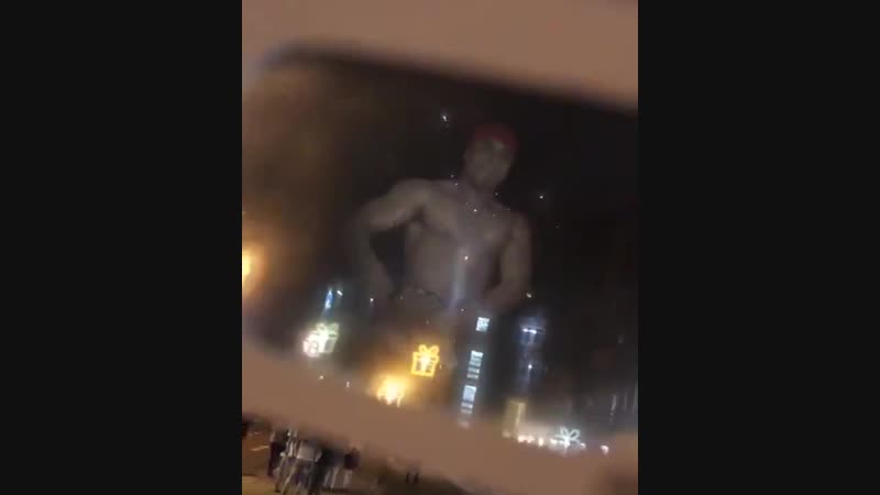 Рикардо милос поучаствовал в салюте