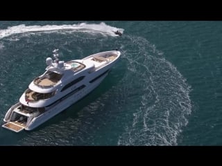 Men's hq heesen yachts asya