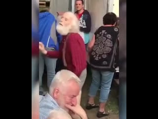 Пенсия рвёт pacha night club