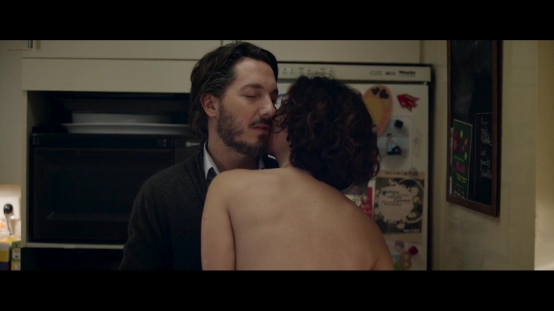 Adele exarchopoulos,stephanie cleau eperdument (2016)