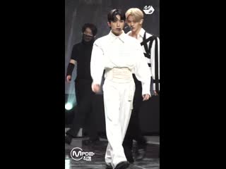 201029 cix jungle (yonghee fancam) @ m!countdown