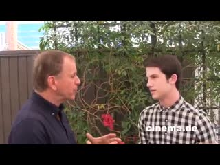 13 reasons why dylan minnette interview cinema redaktion