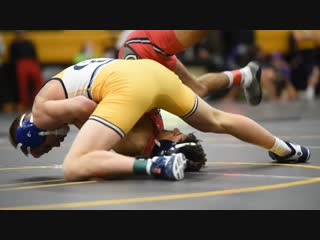 141lbs wyatt peverill (graceland) fall joshua iguaran (william penn)