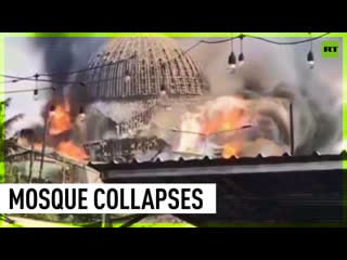 Mosque’s dome collapses as massive fire engulfs the building in jakarta