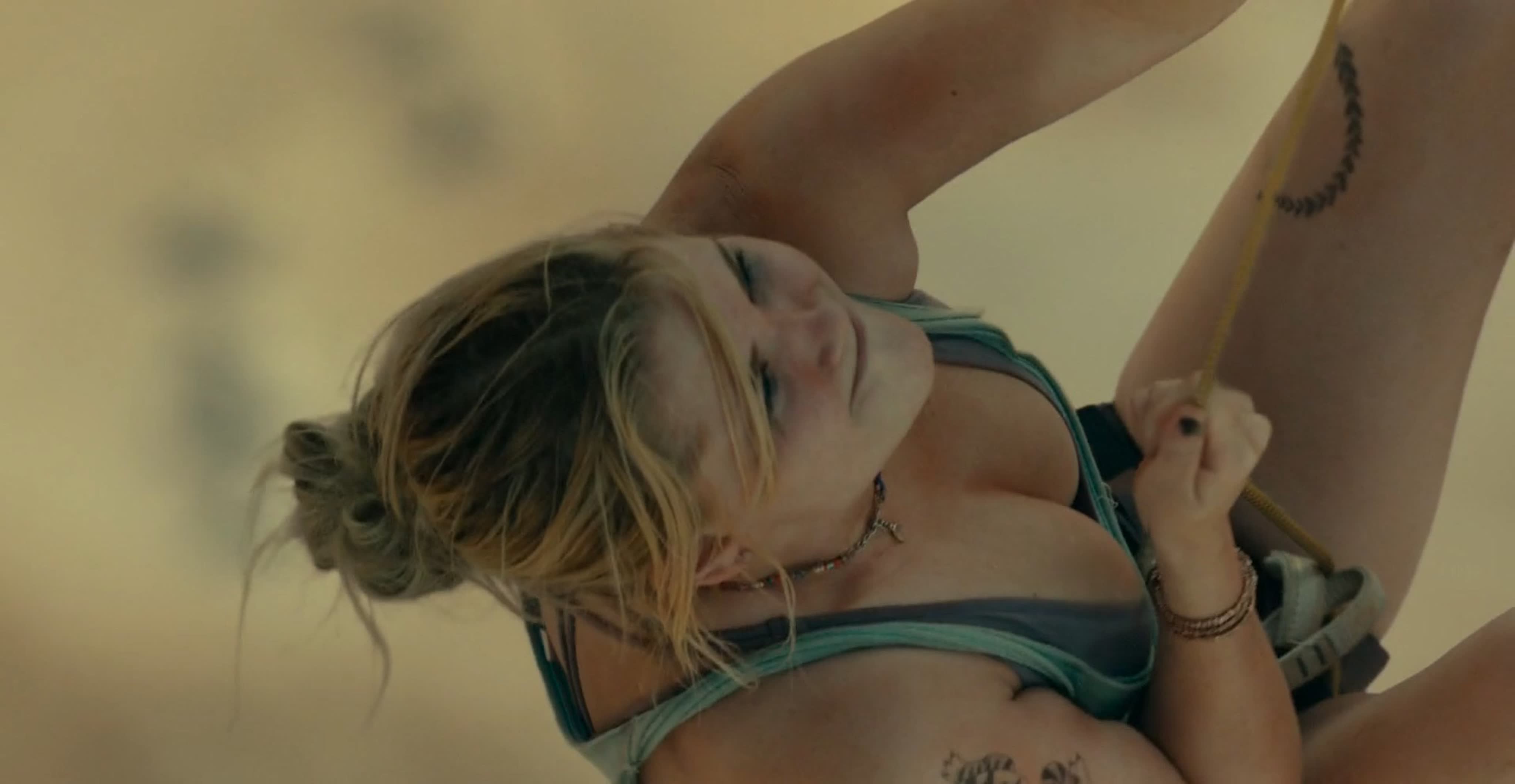 Бразилиялық силикон порно фотосуреттер