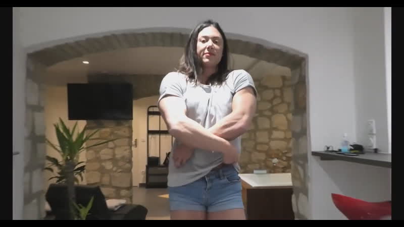 Красавица спортсменка anne lorraine mohn "jeans shorts"