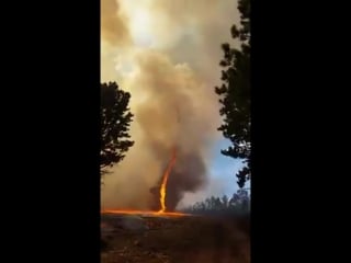 Пожарный заснял на видео огненный торнадо