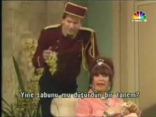 Al bundy in a hottub with a hottie