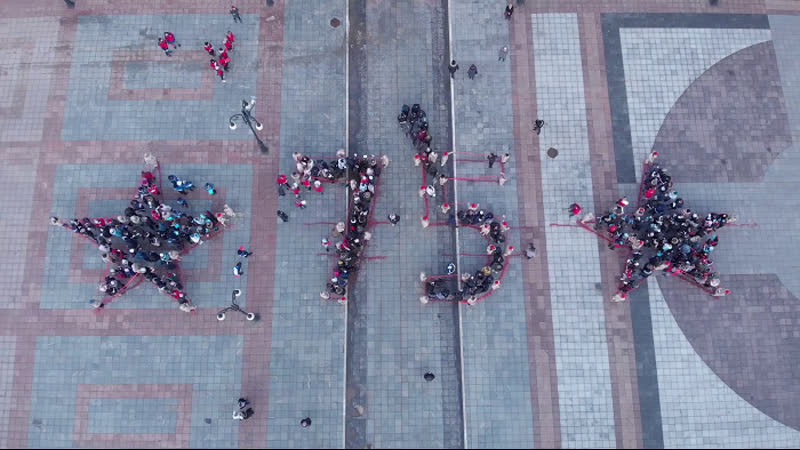 Грандиозный флешмоб состоялся в йошкар олы в честь 75 летия победы