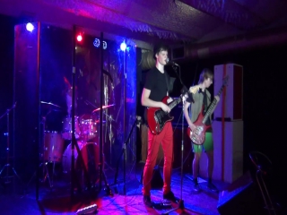 Admission free (live at театръ 31 05 2015)