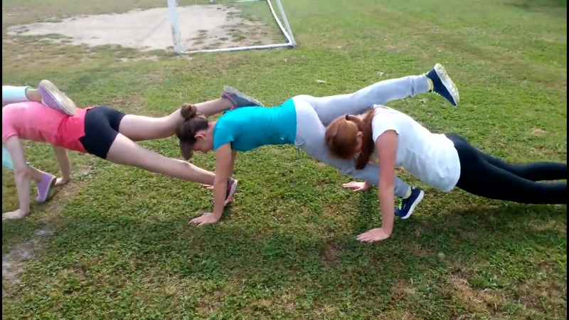 Девочки на физкультуре (часть 2)