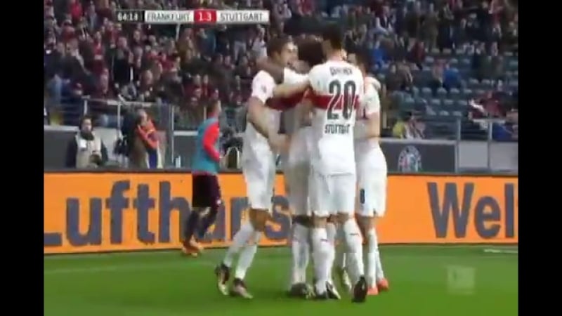 Артем кравец в матче ''айнтрахт'' ''штутгарт''