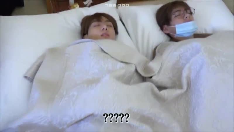 Спят усталые комарики