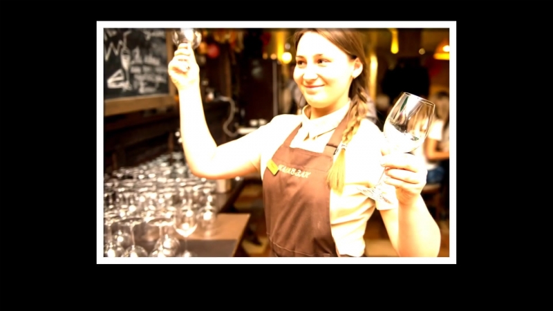 Видео официанты