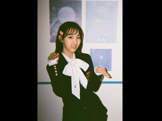 Weeekly film shin jiyoon (джиюн) 2