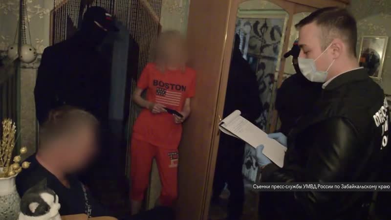 В чите задержали блогера, который, по данным полиции, призывал к нарушению самоизоляции и массовым беспорядкам