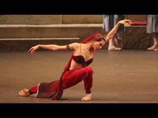 La bayadère [marius petipa v yuri grigorovich] svetlana zakharova, vladislav lantratov, maria alexandrova [bolshoi ballet]