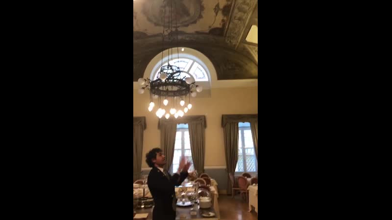 Welcome to in the historical sala parlamento