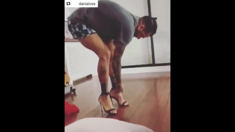 Дани алвес шалит!