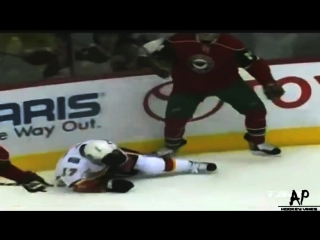 Derek boogaard destroys rene bourque
