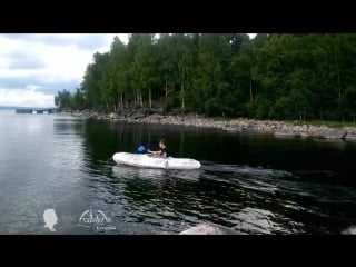 Самодельная прозрачная байдарка из веток и пленки homemade stretch wrap kayak