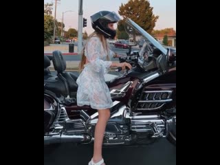 Девушка на голде/мотодевушка/голдвинг/motogirl/голда