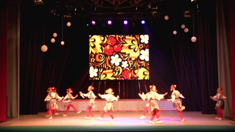 "плясать деи выходили" (барыня)