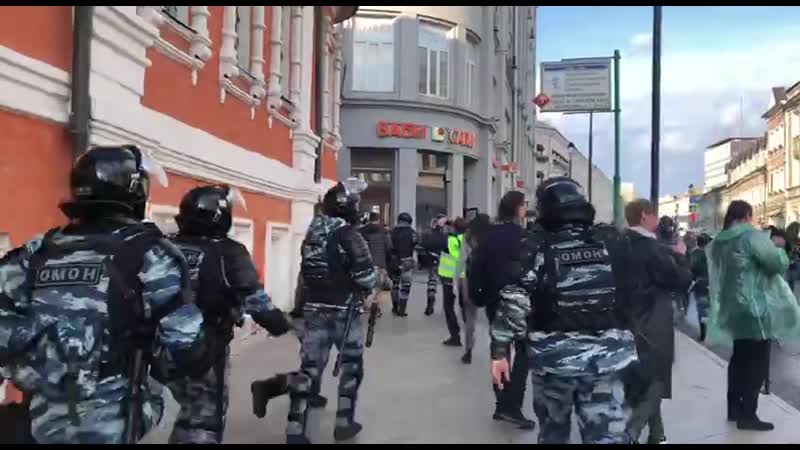 Задержания в москве 10 августа под звон колоколов