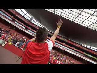 Koscielny conduct their own chants