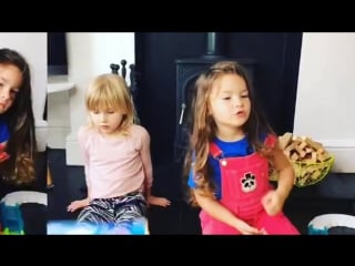 Pleeeeease donate to the porn refugees around the world being helped by @helprefugeesuk love silver and lux xxx