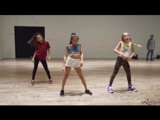 “almost love” (sabrina carpenter) ft alexus oladi and sammy bulstrode @rumernoe