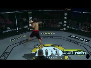 Mma termina en solo 30 segundos con un 'k o' de lo más ridículo (формат видео для онтакте)