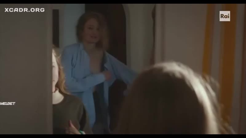 Альба рорвахер (alba rohrwacher) голая грудь в фильме если только(италия)