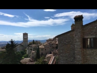 Piazza santa chiara assisi