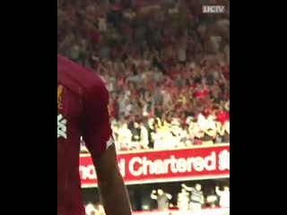 Big joel matip 🙌 boss header, passionate celebration 💪🔴