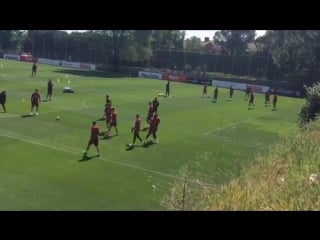 Gabi, saúl o thomas? 3 para 2 puestos en laspalmas oblak; giménez, savic,lucas, filipe; gaitán, gabi/thomas/saul, koke; griezma