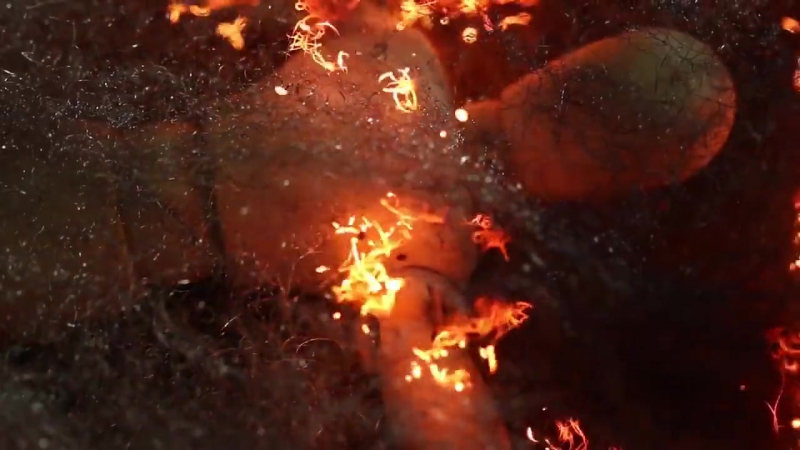 Горящая стальная вата