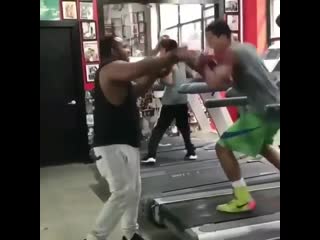 Тренироа ломаченко