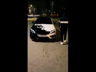 Дьявольски крут