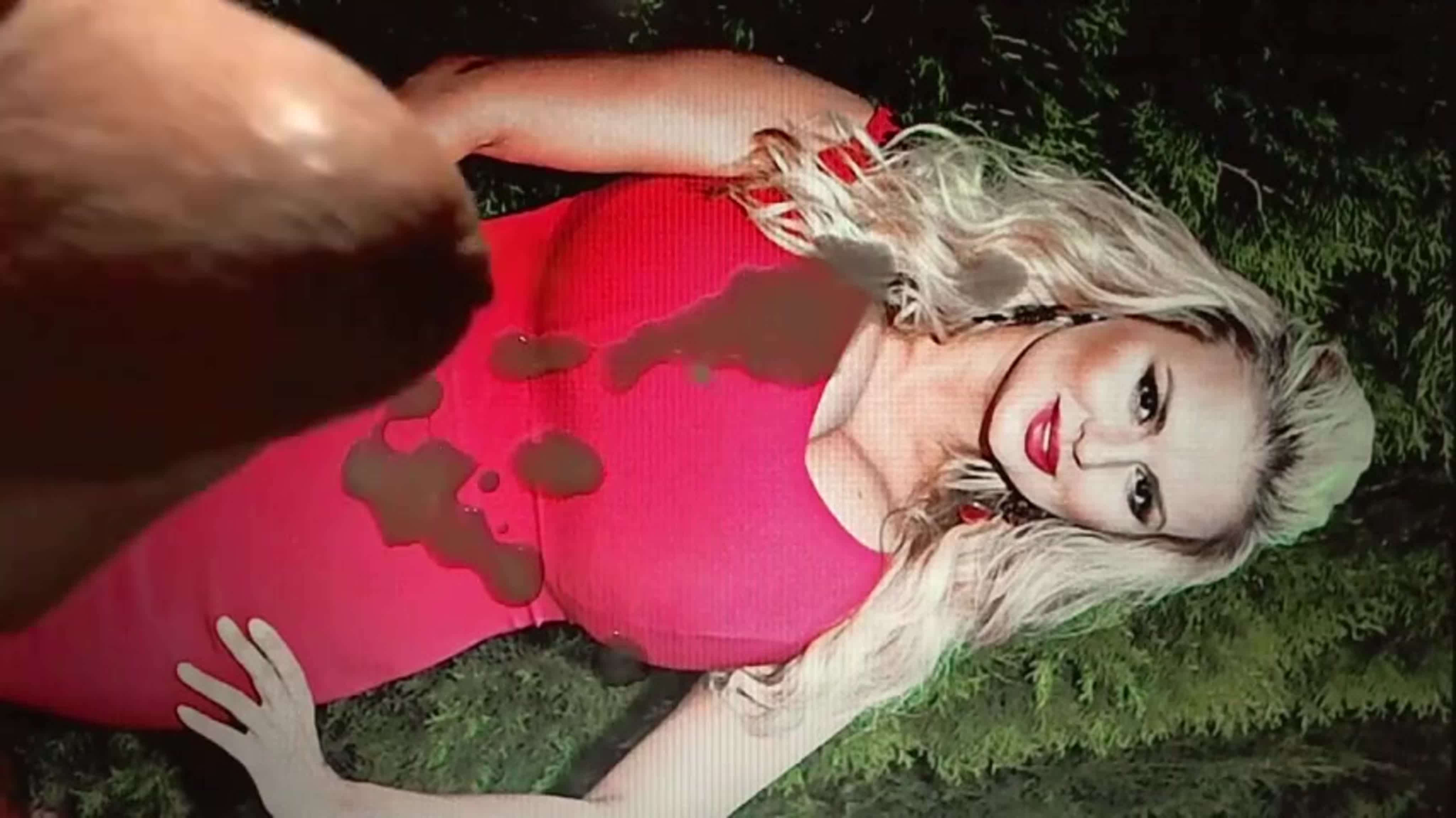 Yalangoch odamlarni tomosha qiling va silkiting