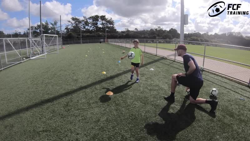 Young baller 1v1 with 9 year old skye ball mastery, passing skills обрезка 01