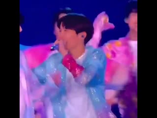 Jungkook bitches act like its their job to make hobi giggle, its me im bitches