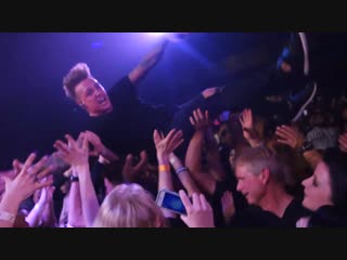 #paparoach i suffer well (jacoby stagedives) the roxy, hollywood, 24/01/19