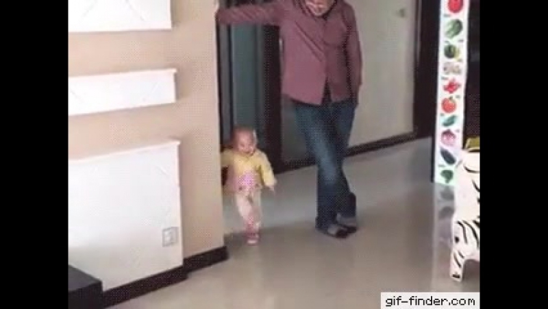 Без сомнений, по походке понятно в кого пошёл