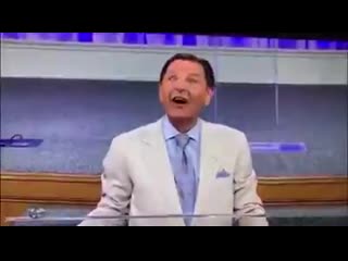 Американский проповедник изгоняет коронавирус