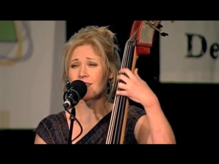 Nicki parrott ''i love the way you're breaking my heart''