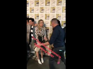 Video bob and eliza at sdcc2019 via tvinsider ig story the100 beliza